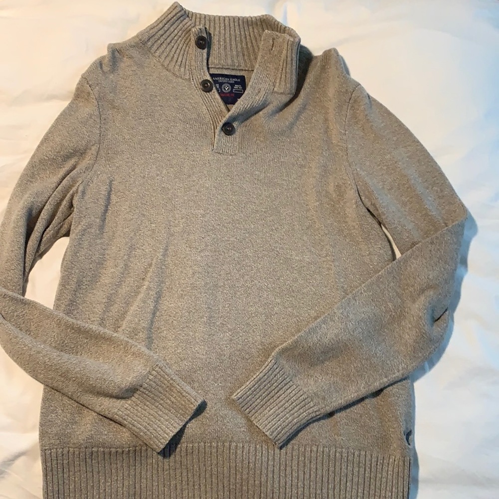 Knitted sweater v-neck button up, with zipper